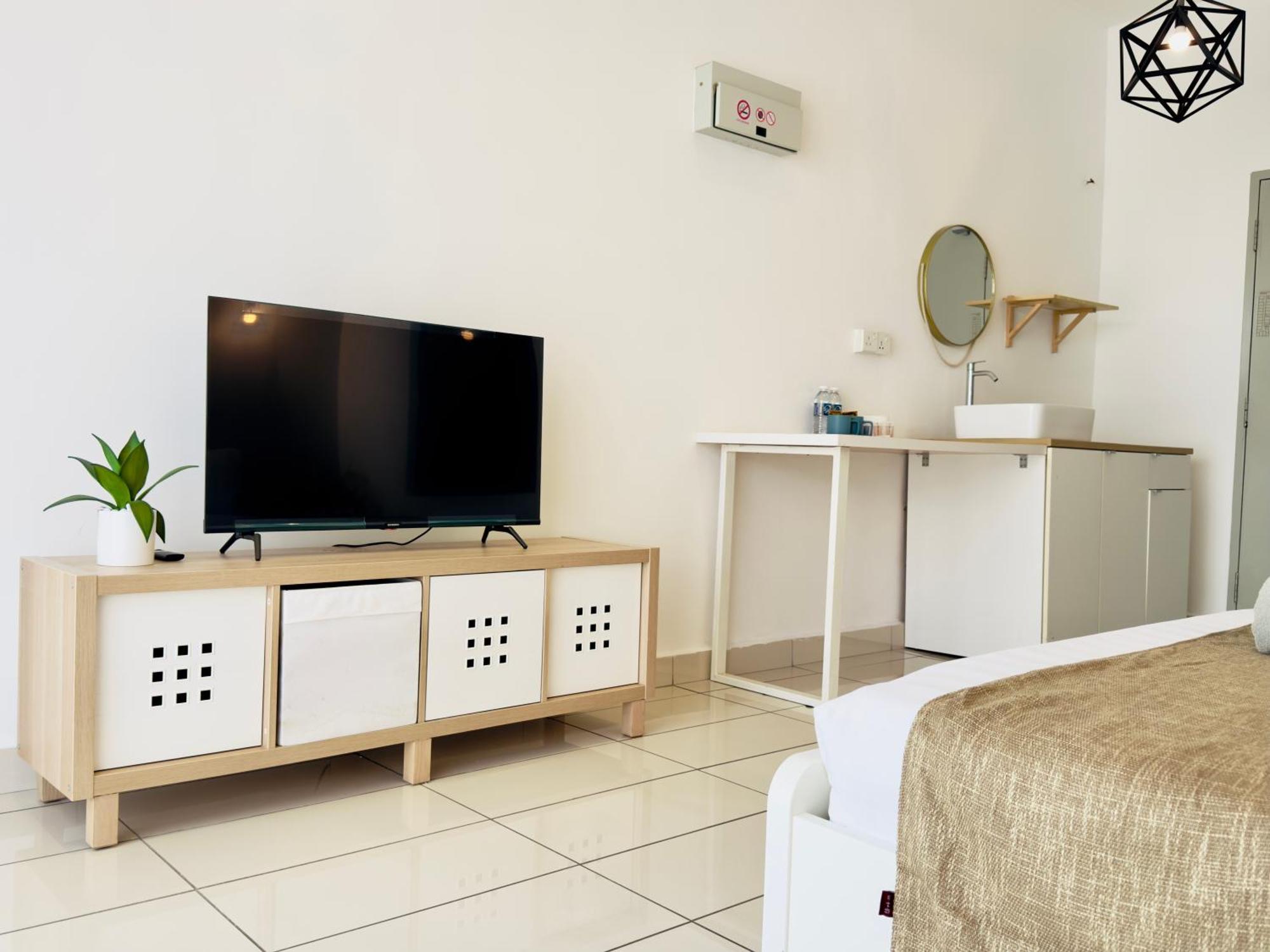 קוטה קינבלו Owl Nest Suite' At Aeropod Sovo חדר תמונה
